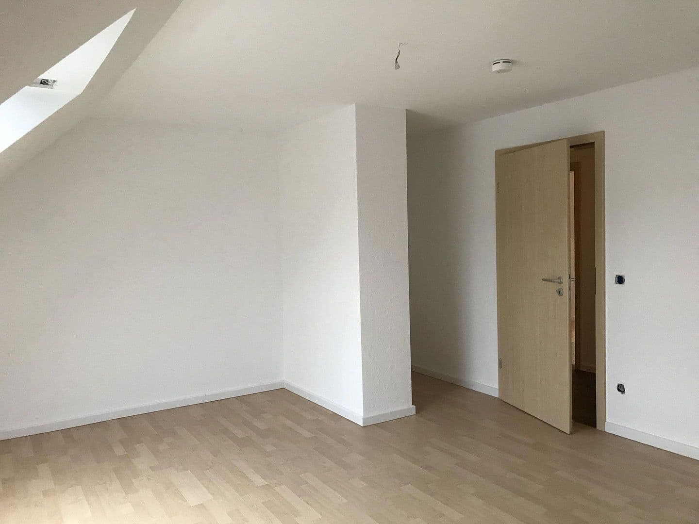 Prenájom bytu 2-izbový 80 m², Rödermark, Hesensko Prenájom bytu 2-izbový 80 m², Rödermark, Hesensko
