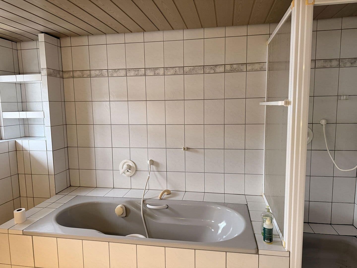 Prenájom bytu 4-izbový 97 m², Dillenburg, Hesensko Prenájom bytu 4-izbový 97 m², Dillenburg, Hesensko