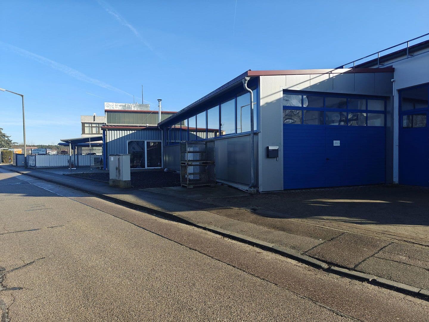 Prenájom nebytového priestoru 240 m², Industriestraße, 17, Bechhofen, Bavorsko Prenájom nebytového priestoru 240 m², Industriestraße, 17, Bechhofen, Bavorsko