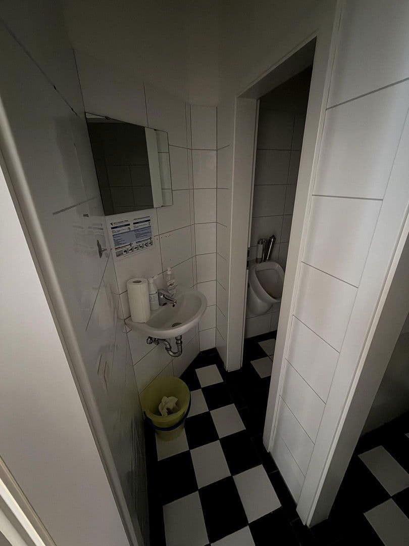 Prenájom nebytového priestoru 186 m², Lookenstraße 7, Lingen (Ems), Dolné Sasko Prenájom nebytového priestoru 186 m², Lookenstraße 7, Lingen (Ems), Dolné Sasko