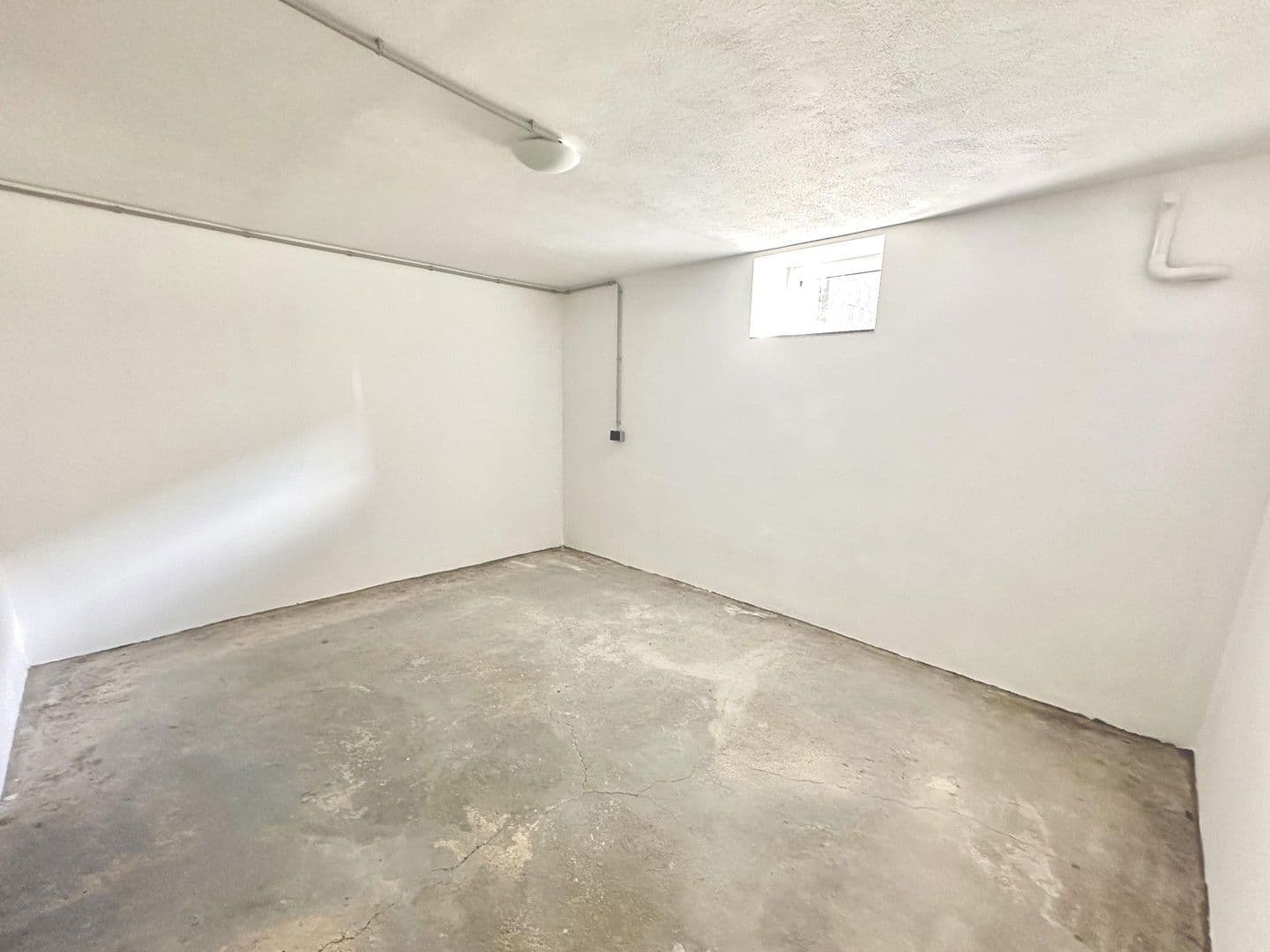 Prenájom nebytového priestoru 20 m², St.Pölten, Dolné Rakúsko Prenájom nebytového priestoru 20 m², St.Pölten, Dolné Rakúsko