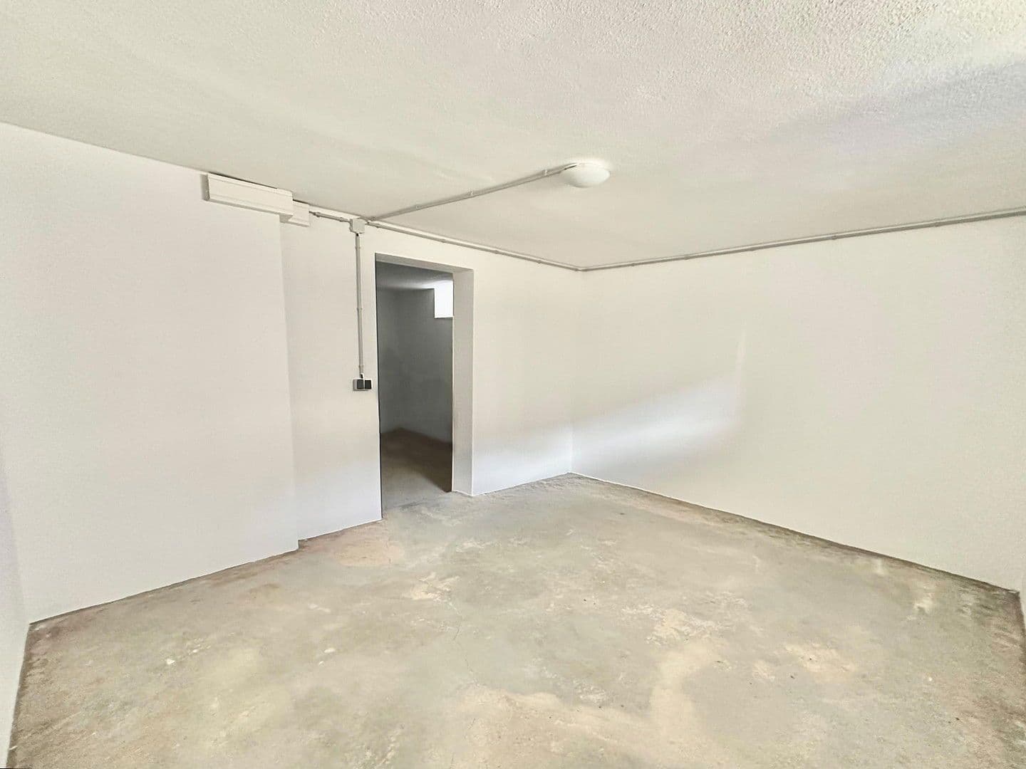 Prenájom nebytového priestoru 20 m², St.Pölten, Dolné Rakúsko Prenájom nebytového priestoru 20 m², St.Pölten, Dolné Rakúsko