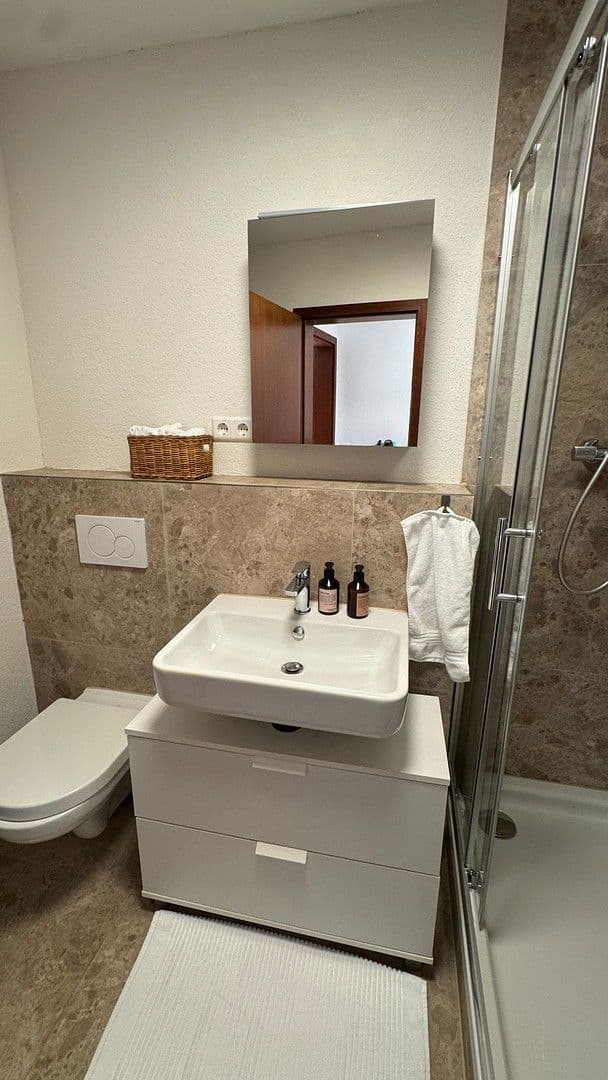 Prenájom bytu 1-izbový 43 m², Rossäcker Straße 1, Weinsberg, Bádensko-Wurttembersko Prenájom bytu 1-izbový 43 m², Rossäcker Straße 1, Weinsberg, Bádensko-Wurttembersko