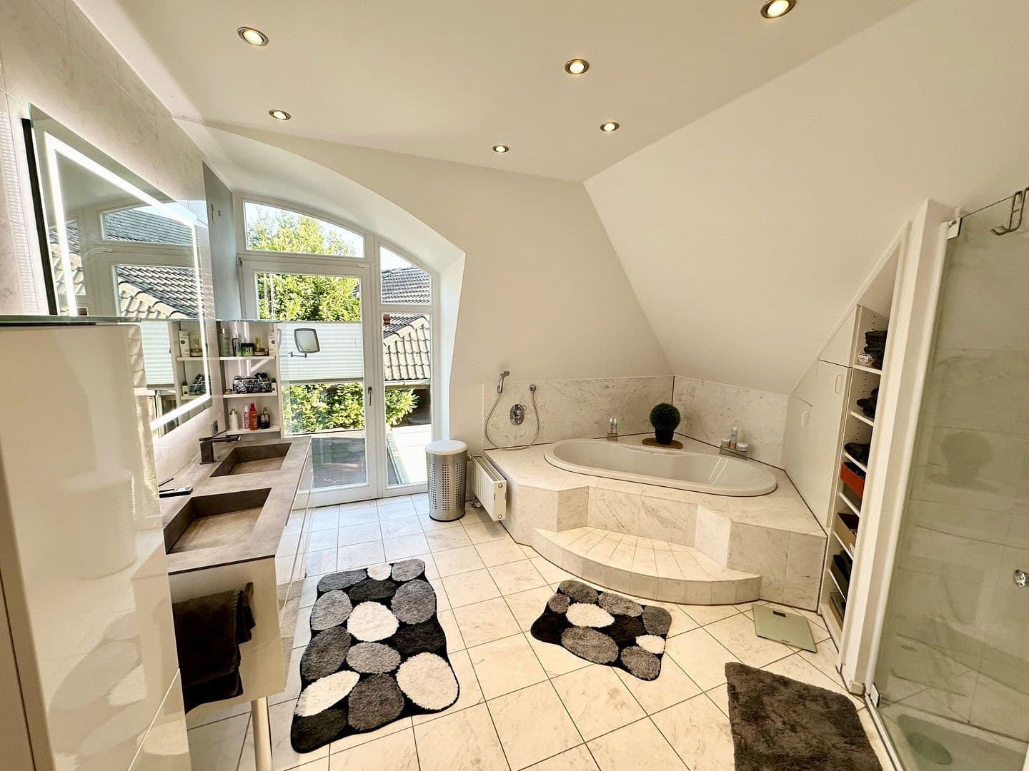 Predaj domu 174 m², pozemek 789 m², Lüninghauser Str. 111, Lilienthal, Dolné Sasko Predaj domu 174 m², pozemek 789 m², Lüninghauser Str. 111, Lilienthal, Dolné Sasko