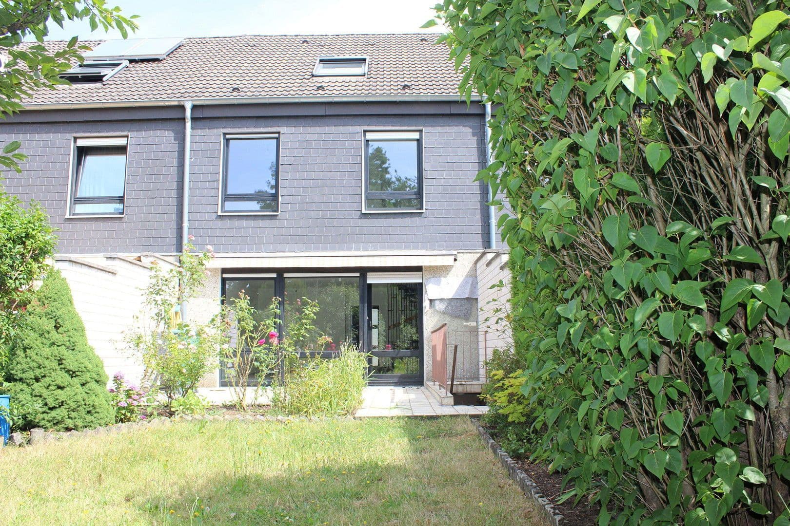 Predaj domu 132 m², pozemek 222 m², Keplerstr., Sankt Augustin, Severné Porýnie - Westfálsko Predaj domu 132 m², pozemek 222 m², Keplerstr., Sankt Augustin, Severné Porýnie - Westfálsko