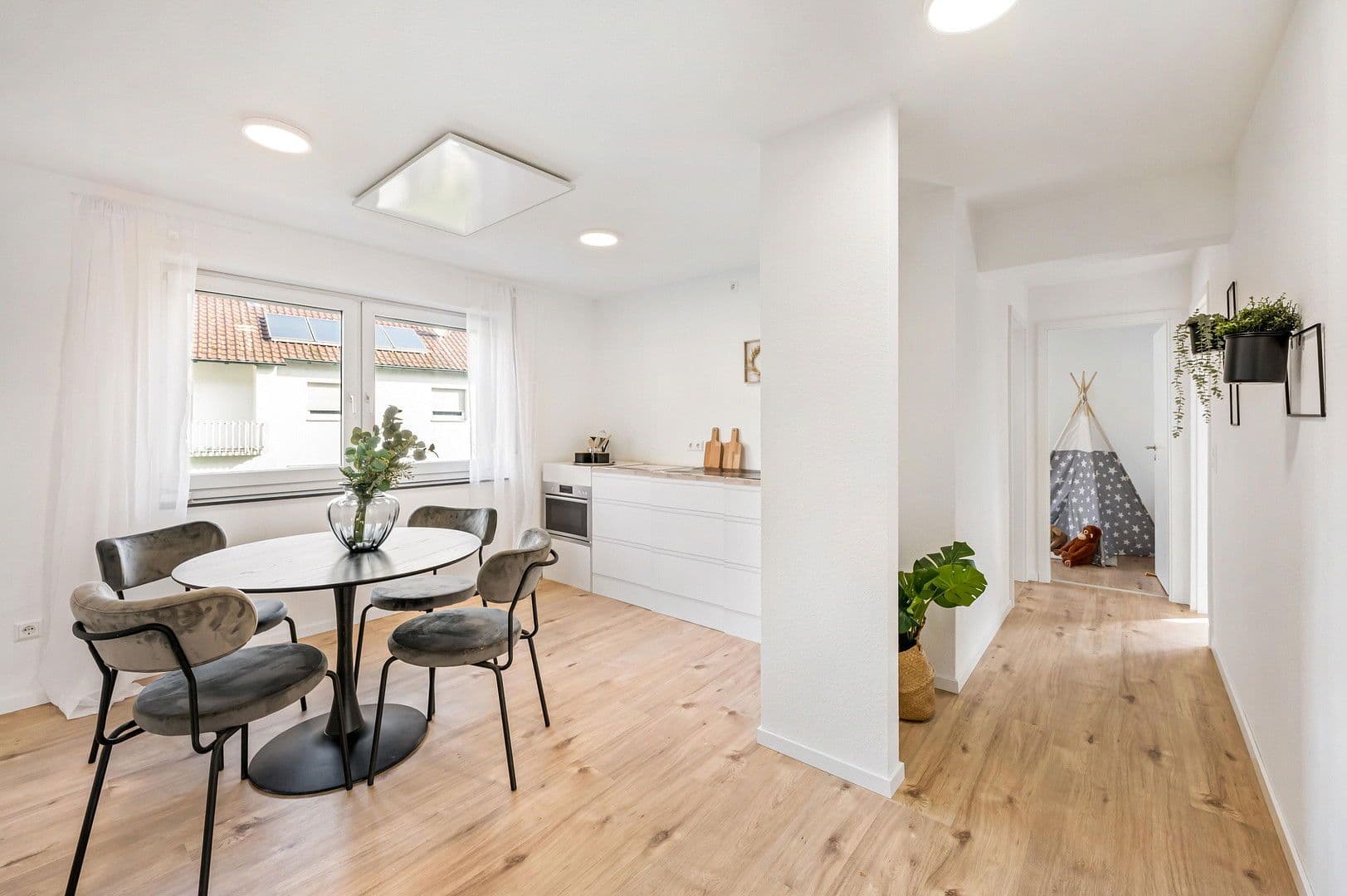 Prenájom bytu 4-izbový 78 m², Breslauer Straße 1, Bad Wimpfen, Bádensko-Wurttembersko Prenájom bytu 4-izbový 78 m², Breslauer Straße 1, Bad Wimpfen, Bádensko-Wurttembersko