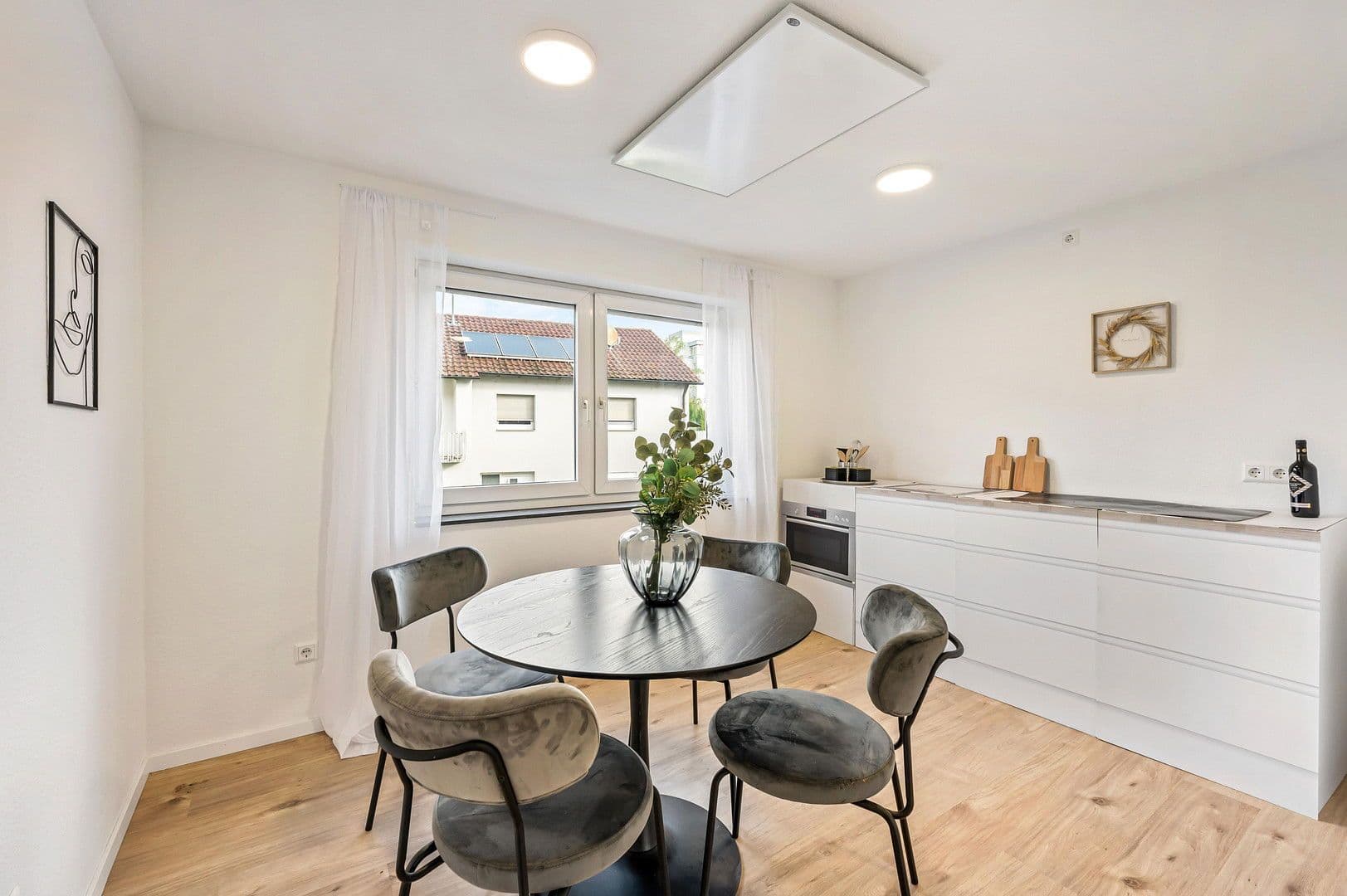 Prenájom bytu 4-izbový 78 m², Breslauer Straße 1, Bad Wimpfen, Bádensko-Wurttembersko Prenájom bytu 4-izbový 78 m², Breslauer Straße 1, Bad Wimpfen, Bádensko-Wurttembersko