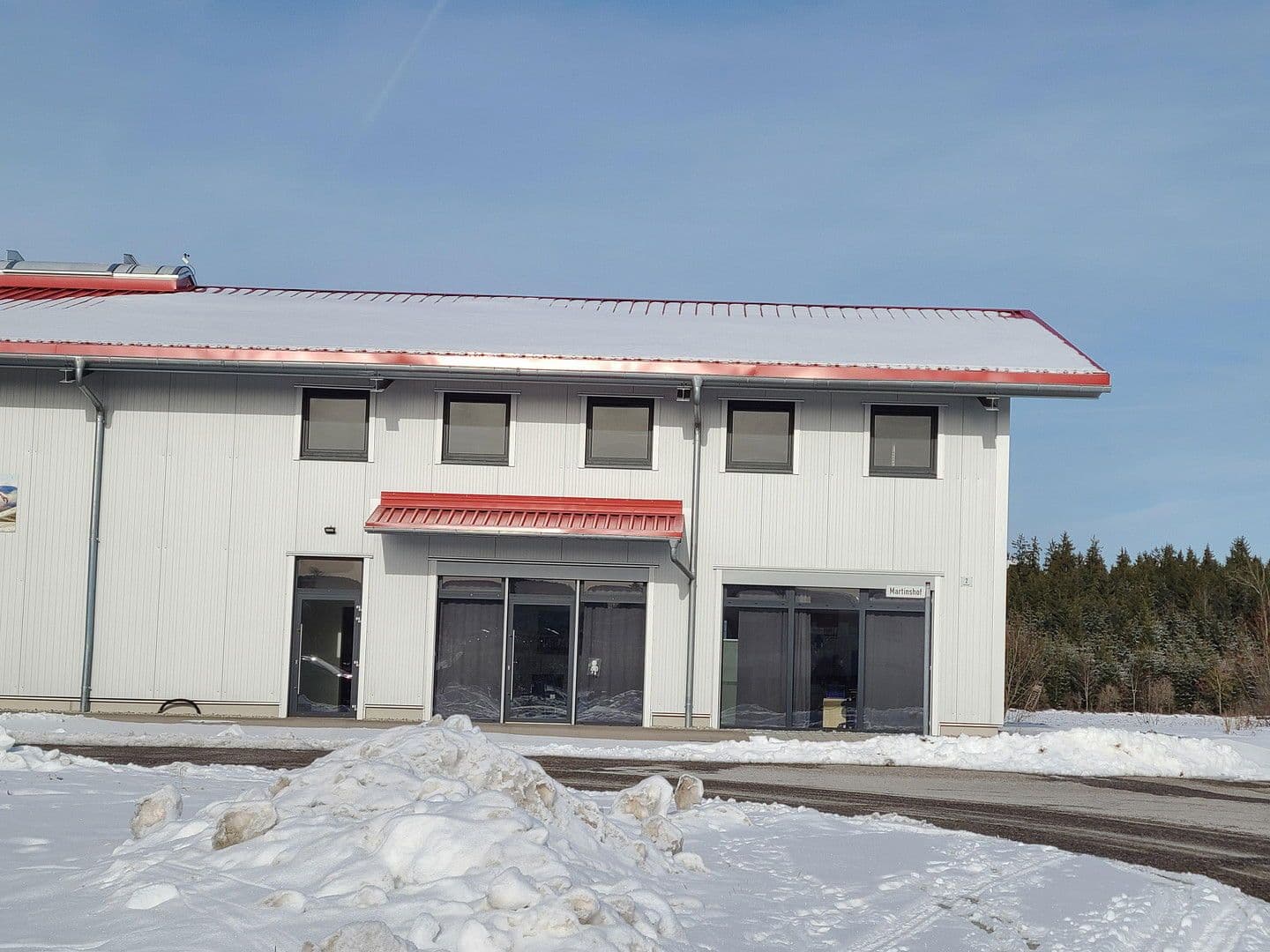 Prenájom nebytového priestoru 1.363 m², Valley, Bavorsko Prenájom nebytového priestoru 1.363 m², Valley, Bavorsko