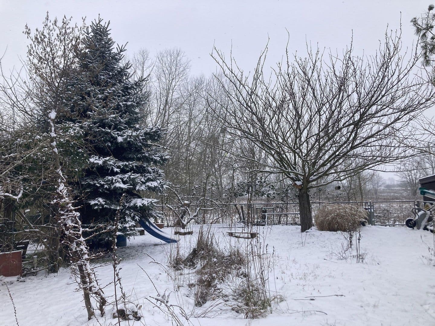 Predaj domu 136 m², pozemek 600 m², Nauen, Brandenbursko Predaj domu 136 m², pozemek 600 m², Nauen, Brandenbursko