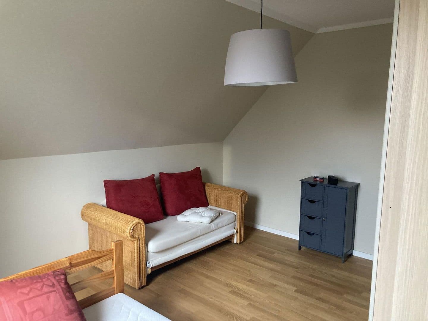 Predaj domu 136 m², pozemek 600 m², Nauen, Brandenbursko Predaj domu 136 m², pozemek 600 m², Nauen, Brandenbursko