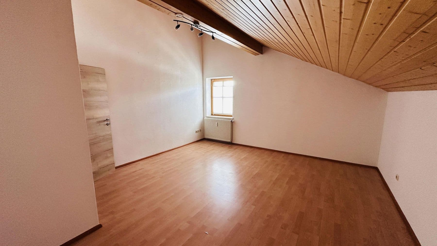 Predaj domu 240 m², pozemek 596 m², Windberg, Bavorsko Predaj domu 240 m², pozemek 596 m², Windberg, Bavorsko