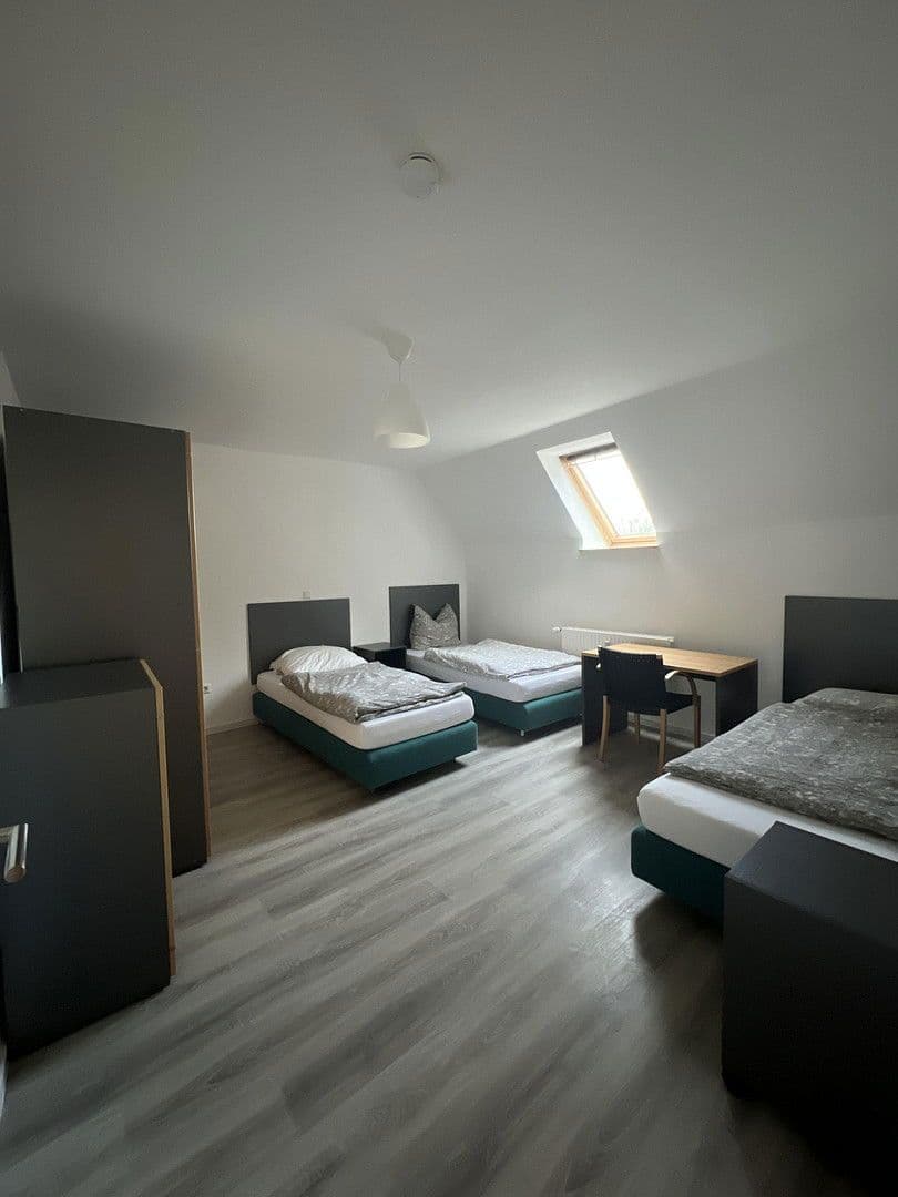 Predaj domu 485 m², pozemek 946 m², Steinhauerstr. 72, Springe, Dolné Sasko Predaj domu 485 m², pozemek 946 m², Steinhauerstr. 72, Springe, Dolné Sasko