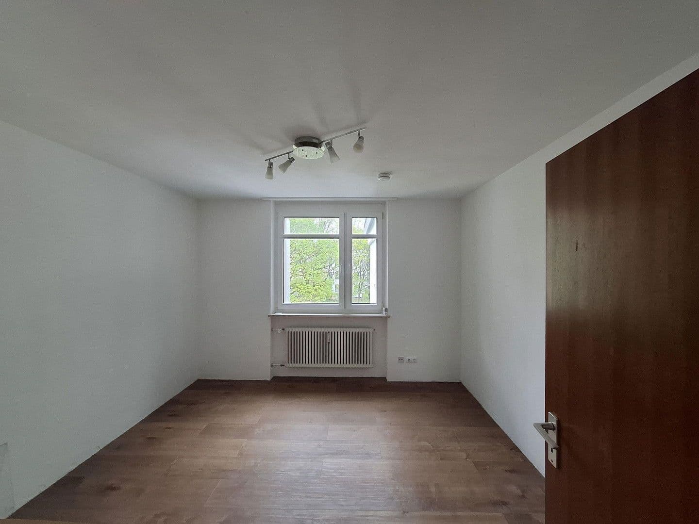 Predaj bytu 4-izbový 91 m², München, Bavorsko Predaj bytu 4-izbový 91 m², München, Bavorsko