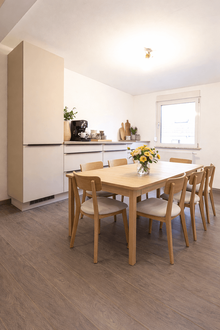 Prenájom bytu 4-izbový 103 m², Schlossstraße 36, Rauenberg, Bádensko-Wurttembersko Prenájom bytu 4-izbový 103 m², Schlossstraße 36, Rauenberg, Bádensko-Wurttembersko