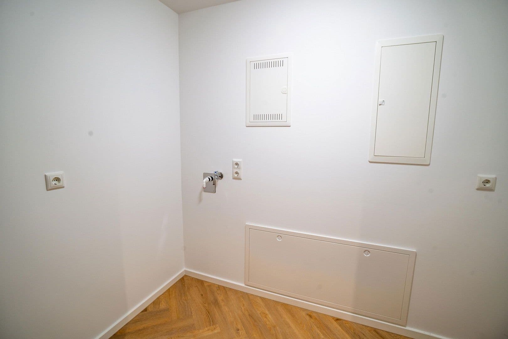 Prenájom bytu 2-izbový 64 m², Im Kuhreiher 3, Bardowick, Dolné Sasko Prenájom bytu 2-izbový 64 m², Im Kuhreiher 3, Bardowick, Dolné Sasko