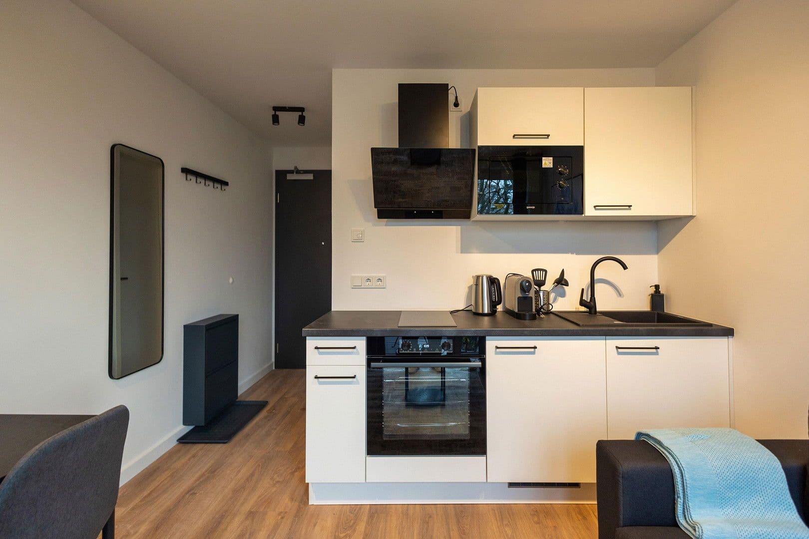 Prenájom bytu 1-izbový 22 m², Berlin, Berlín Prenájom bytu 1-izbový 22 m², Berlin, Berlín