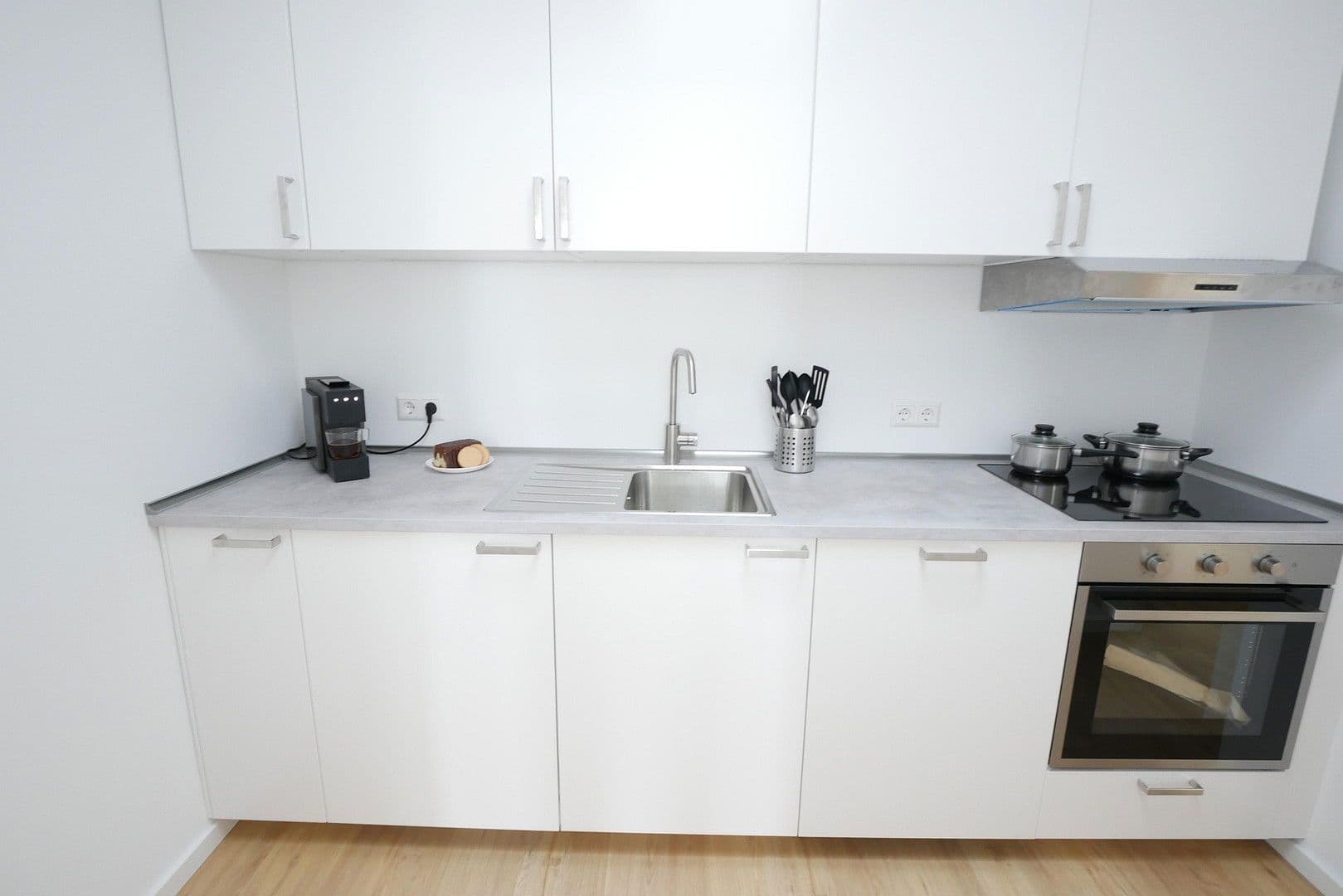 Prenájom bytu 20 m², Stuttgart, Bádensko-Wurttembersko Prenájom bytu 20 m², Stuttgart, Bádensko-Wurttembersko