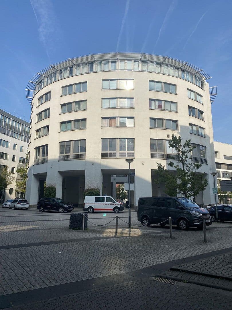 Prenájom bytu 2-izbový 54 m², Pfarrer-Perabo-Platz 6, Frankfurt, Hesensko Prenájom bytu 2-izbový 54 m², Pfarrer-Perabo-Platz 6, Frankfurt, Hesensko