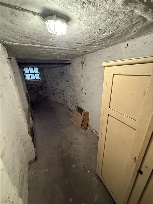 Prenájom bytu 4-izbový 109 m², Goebenstr. 11, Hannover, Dolné Sasko Prenájom bytu 4-izbový 109 m², Goebenstr. 11, Hannover, Dolné Sasko