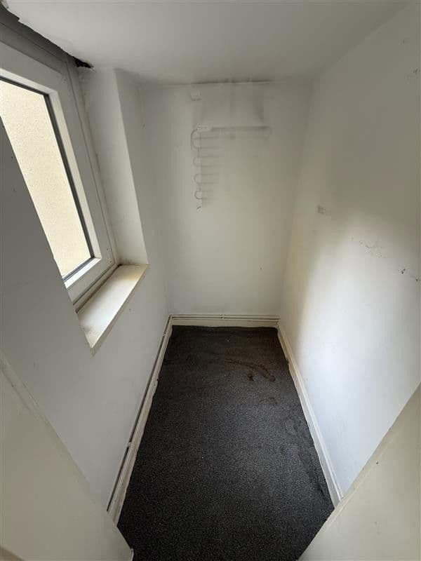 Prenájom bytu 4-izbový 109 m², Goebenstr. 11, Hannover, Dolné Sasko Prenájom bytu 4-izbový 109 m², Goebenstr. 11, Hannover, Dolné Sasko