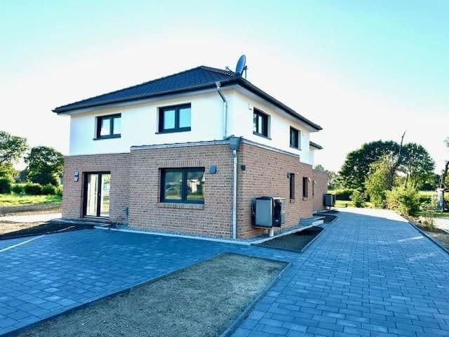 Predaj domu 133 m², pozemek 460 m², Wischhof 9 a, Düdenbüttel, Dolné Sasko Predaj domu 133 m², pozemek 460 m², Wischhof 9 a, Düdenbüttel, Dolné Sasko