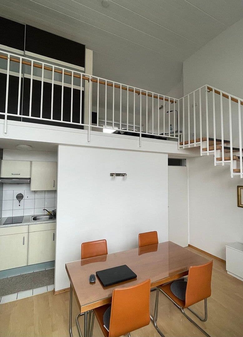 Prenájom bytu 1-izbový 41 m², München, Bavorsko Prenájom bytu 1-izbový 41 m², München, Bavorsko