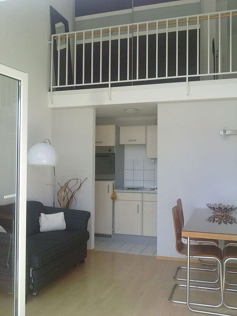 Prenájom bytu 1-izbový 41 m², München, Bavorsko Prenájom bytu 1-izbový 41 m², München, Bavorsko