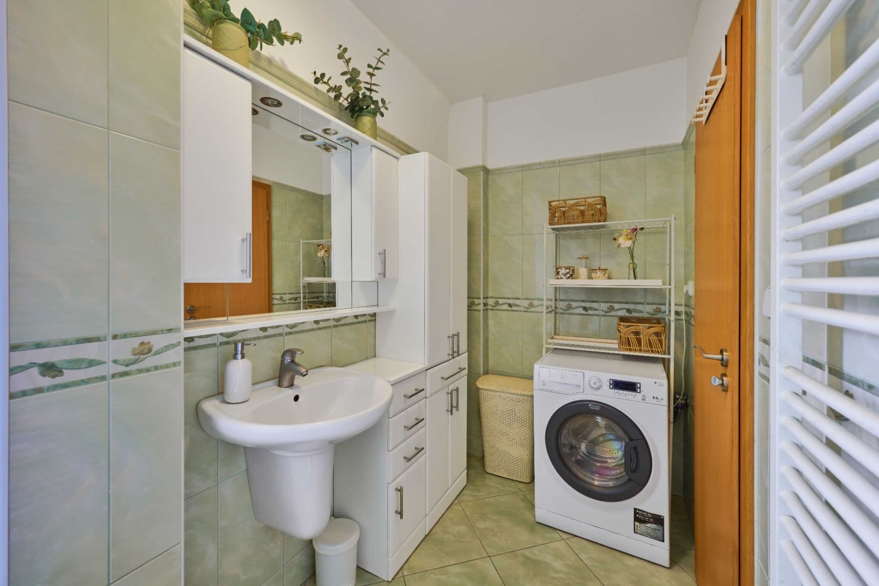 Predaj bytu 4-izbový 104 m², Na Mlynářce, Rudná, Středočeský kraj Predaj bytu 4-izbový 104 m², Na Mlynářce, Rudná, Středočeský kraj