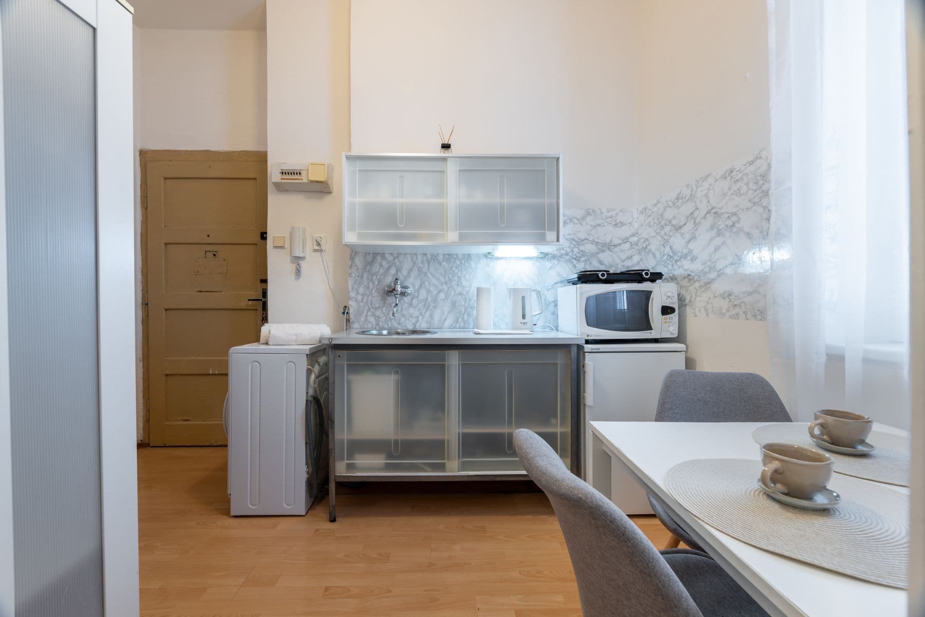 Prenájom bytu 37 m², U Parního mlýna, Praha, Praha Prenájom bytu 37 m², U Parního mlýna, Praha, Praha