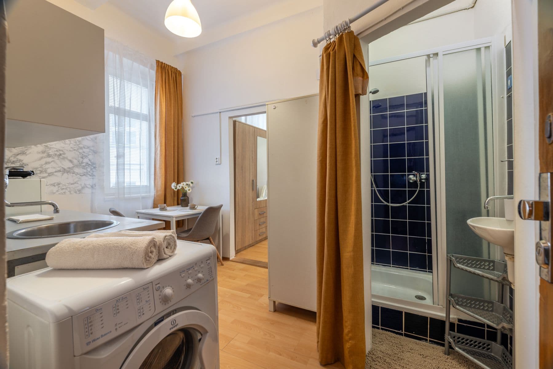 Prenájom bytu 37 m², U Parního mlýna, Praha, Praha Prenájom bytu 37 m², U Parního mlýna, Praha, Praha