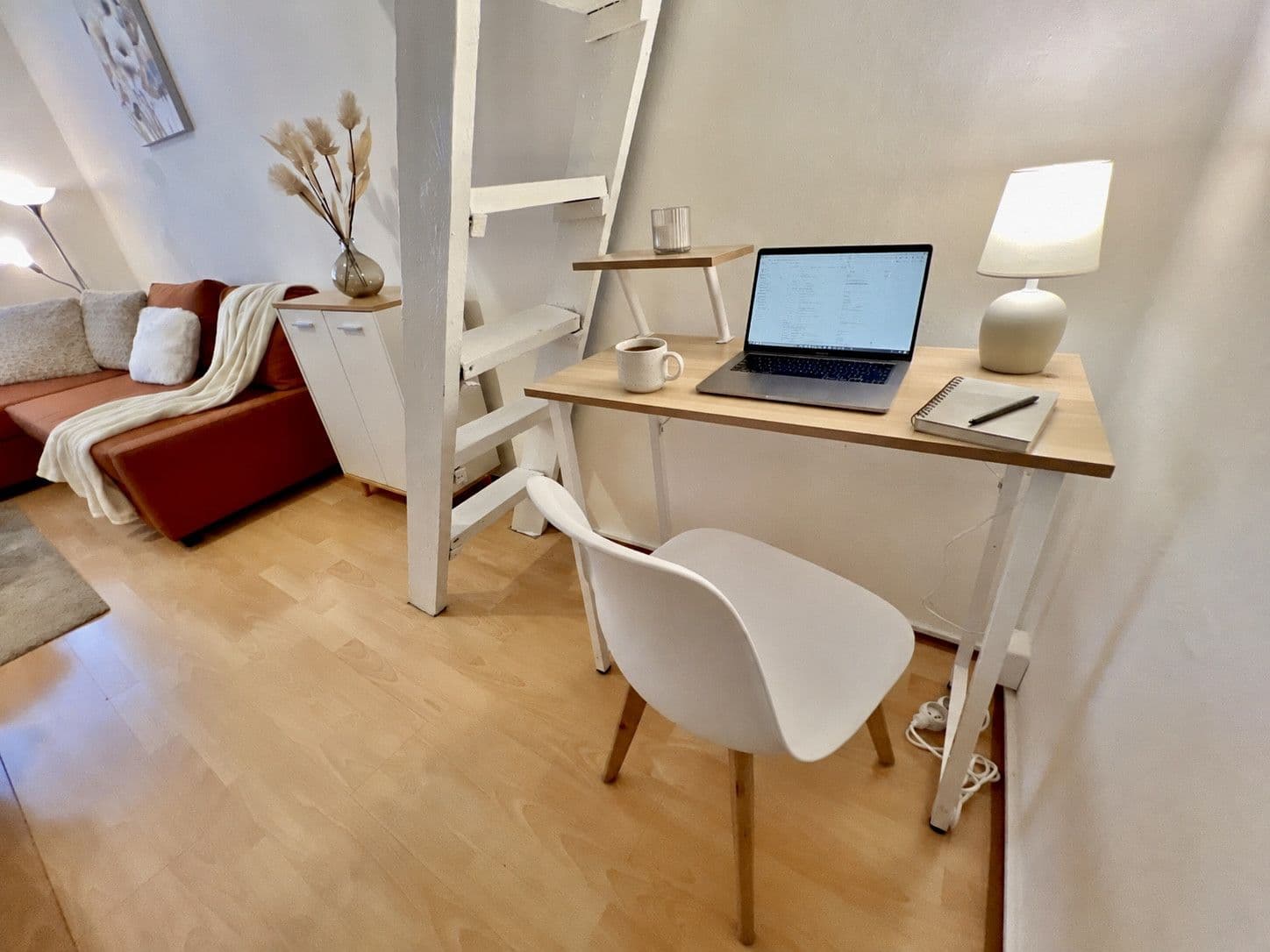 Prenájom bytu 37 m², U Parního mlýna, Praha, Praha Prenájom bytu 37 m², U Parního mlýna, Praha, Praha