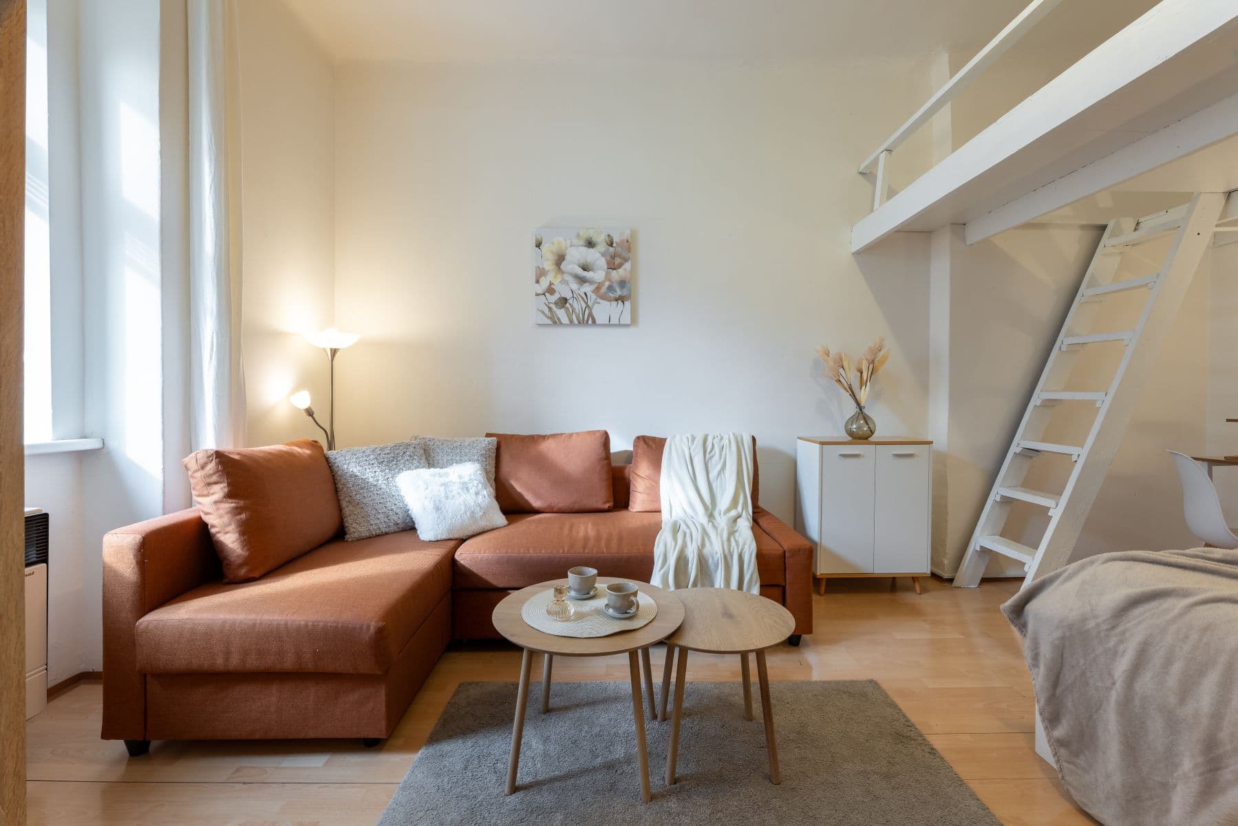 Prenájom bytu 37 m², U Parního mlýna, Praha, Praha Prenájom bytu 37 m², U Parního mlýna, Praha, Praha