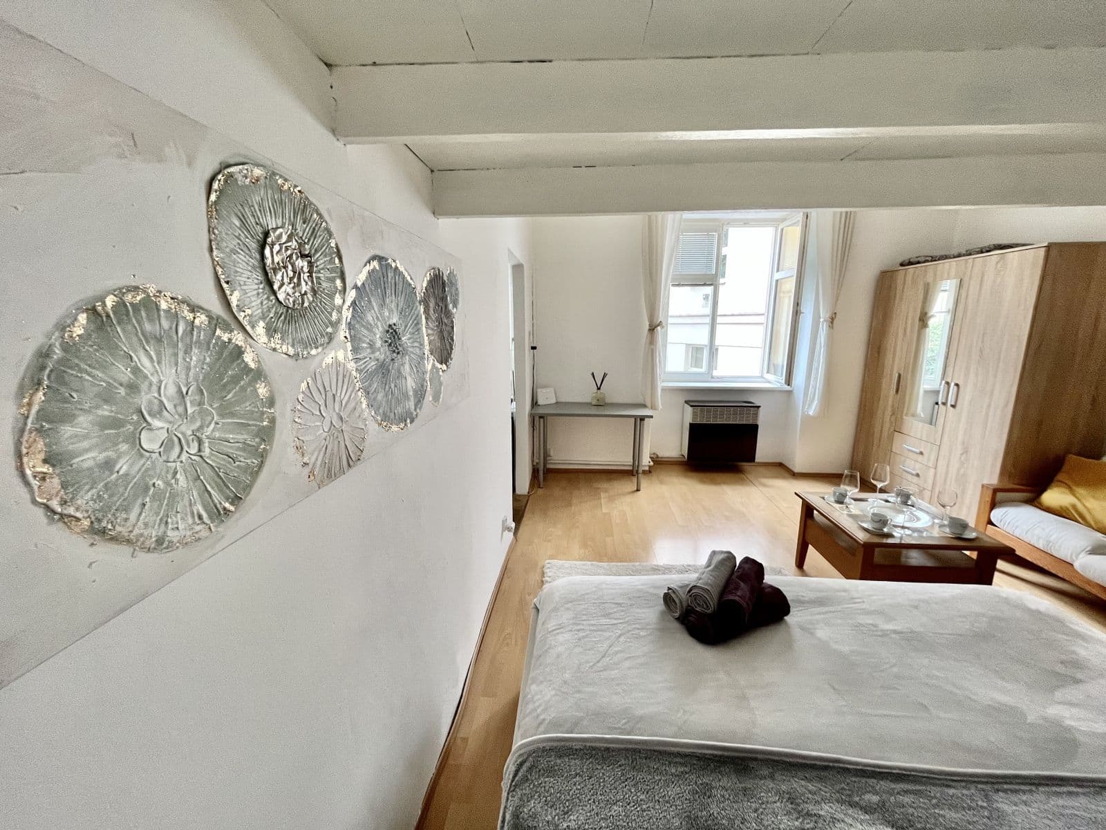 Prenájom bytu 37 m², U Parního mlýna, Praha, Praha Prenájom bytu 37 m², U Parního mlýna, Praha, Praha