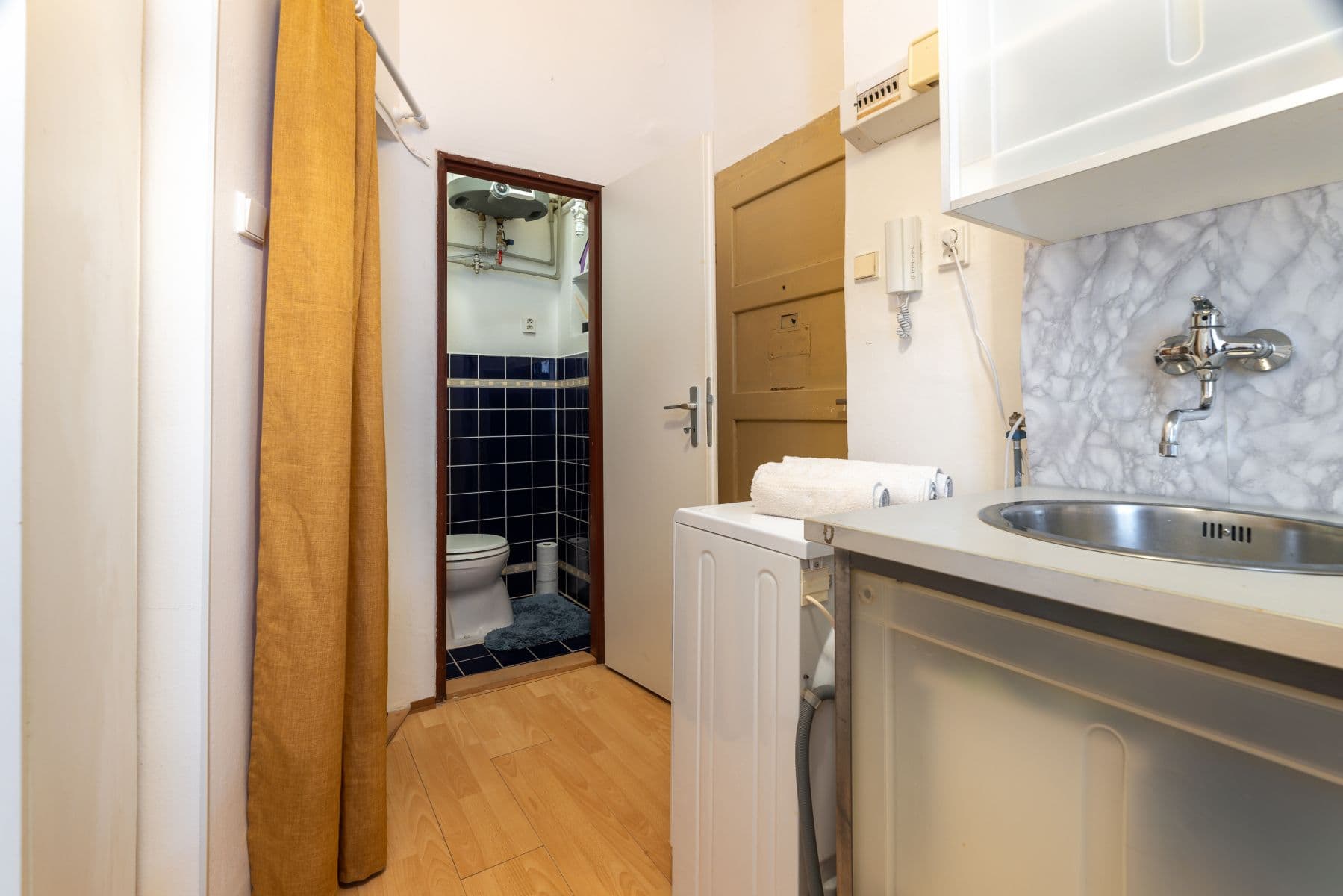 Prenájom bytu 37 m², U Parního mlýna, Praha, Praha Prenájom bytu 37 m², U Parního mlýna, Praha, Praha