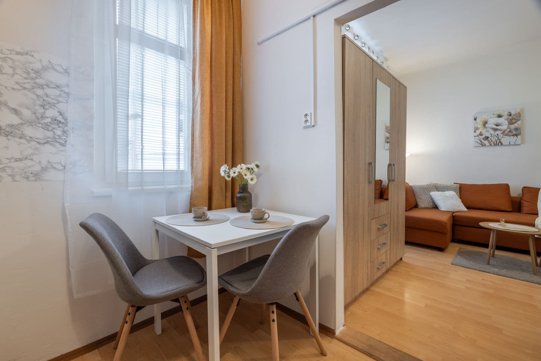 Prenájom bytu 37 m², U Parního mlýna, Praha, Praha Prenájom bytu 37 m², U Parního mlýna, Praha, Praha