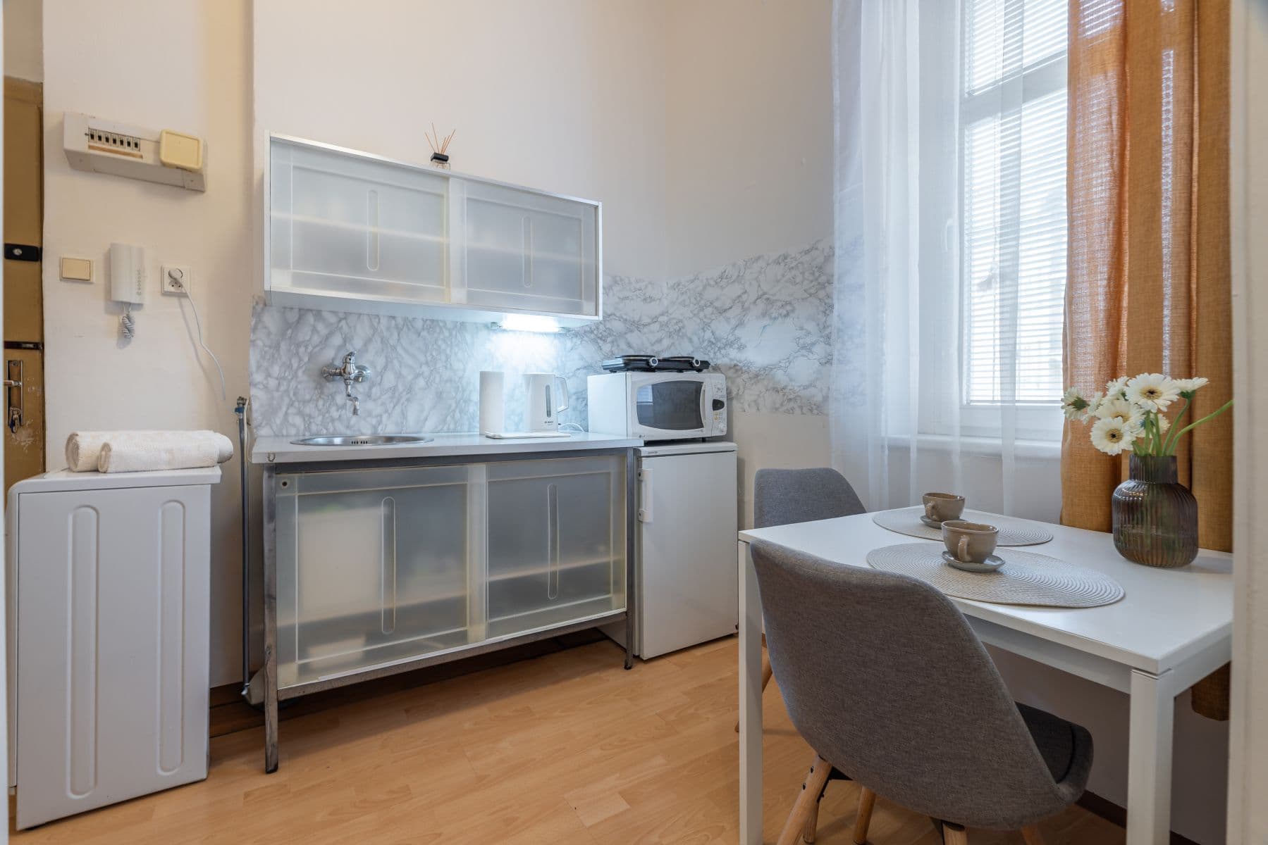Prenájom bytu 37 m², U Parního mlýna, Praha, Praha Prenájom bytu 37 m², U Parního mlýna, Praha, Praha