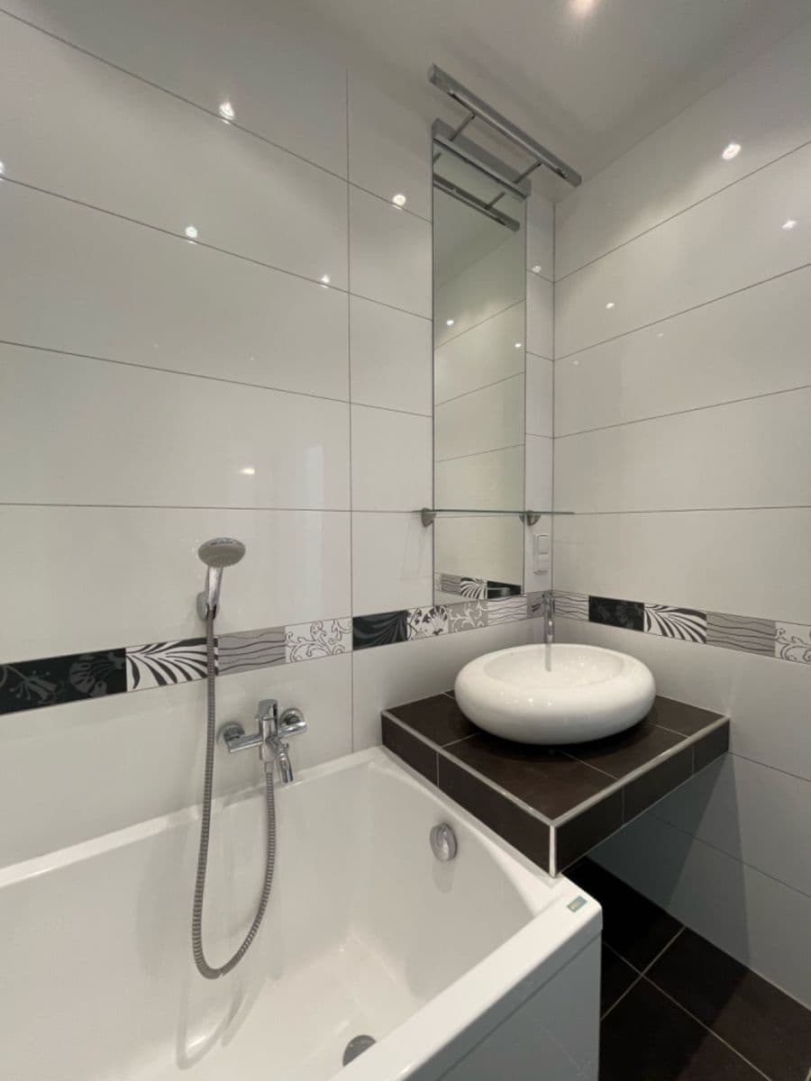 Prenájom bytu 2-izbový 53 m², Letohradská, Praha, Praha Prenájom bytu 2-izbový 53 m², Letohradská, Praha, Praha