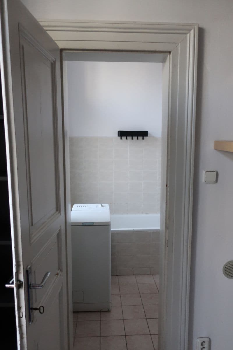 Prenájom bytu Garsoniéra 16 m², Široká, Praha, Praha Prenájom bytu Garsoniéra 16 m², Široká, Praha, Praha
