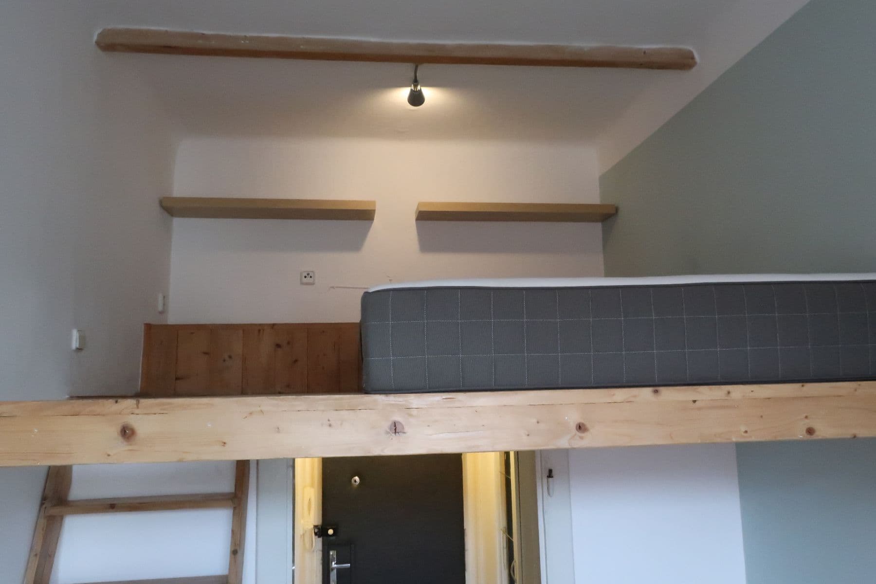Prenájom bytu Garsoniéra 16 m², Široká, Praha, Praha Prenájom bytu Garsoniéra 16 m², Široká, Praha, Praha