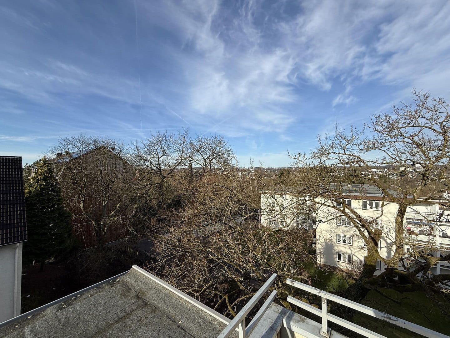 Prenájom bytu 3-izbový 106 m², Langerfelder Straße 119, Wuppertal, Severné Porýnie - Westfálsko Prenájom bytu 3-izbový 106 m², Langerfelder Straße 119, Wuppertal, Severné Porýnie - Westfálsko