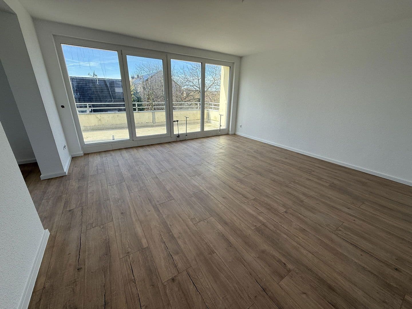 Prenájom bytu 3-izbový 106 m², Langerfelder Straße 119, Wuppertal, Severné Porýnie - Westfálsko Prenájom bytu 3-izbový 106 m², Langerfelder Straße 119, Wuppertal, Severné Porýnie - Westfálsko