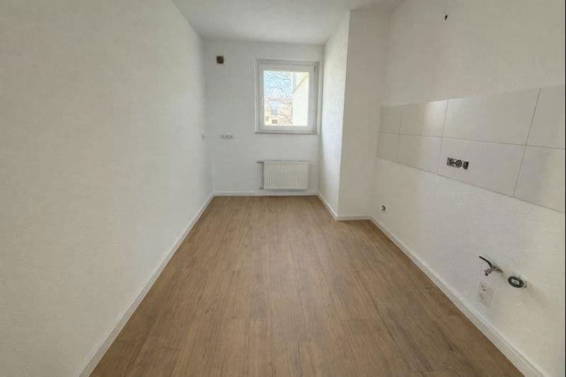 Prenájom bytu 3-izbový 106 m², Langerfelder Straße 119, Wuppertal, Severné Porýnie - Westfálsko Prenájom bytu 3-izbový 106 m², Langerfelder Straße 119, Wuppertal, Severné Porýnie - Westfálsko