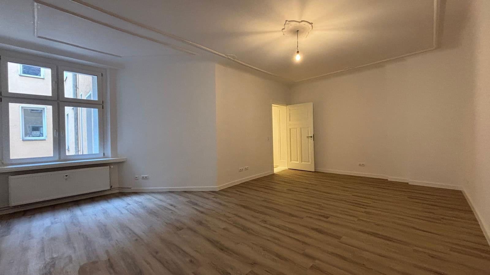Prenájom bytu 1-izbový 47 m², Berlin, Berlín Prenájom bytu 1-izbový 47 m², Berlin, Berlín