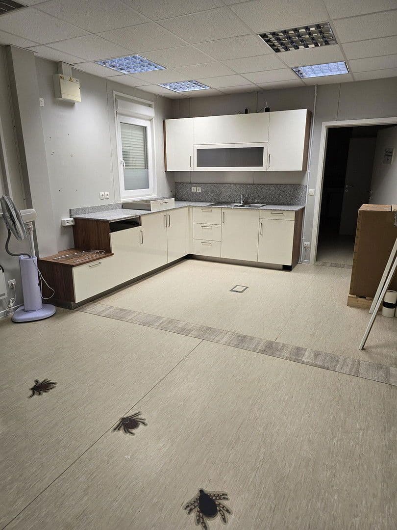 Predaj kancelárie 135 m², Michelau in Oberfranken, Bavorsko Predaj kancelárie 135 m², Michelau in Oberfranken, Bavorsko