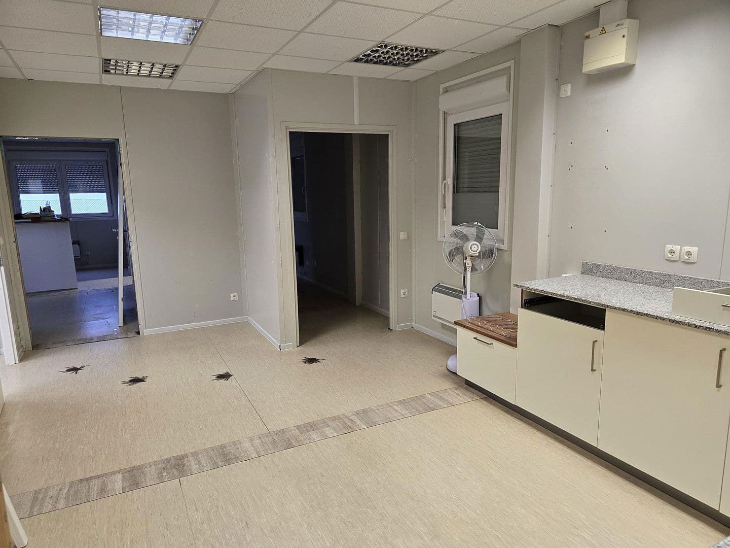 Predaj kancelárie 135 m², Michelau in Oberfranken, Bavorsko Predaj kancelárie 135 m², Michelau in Oberfranken, Bavorsko