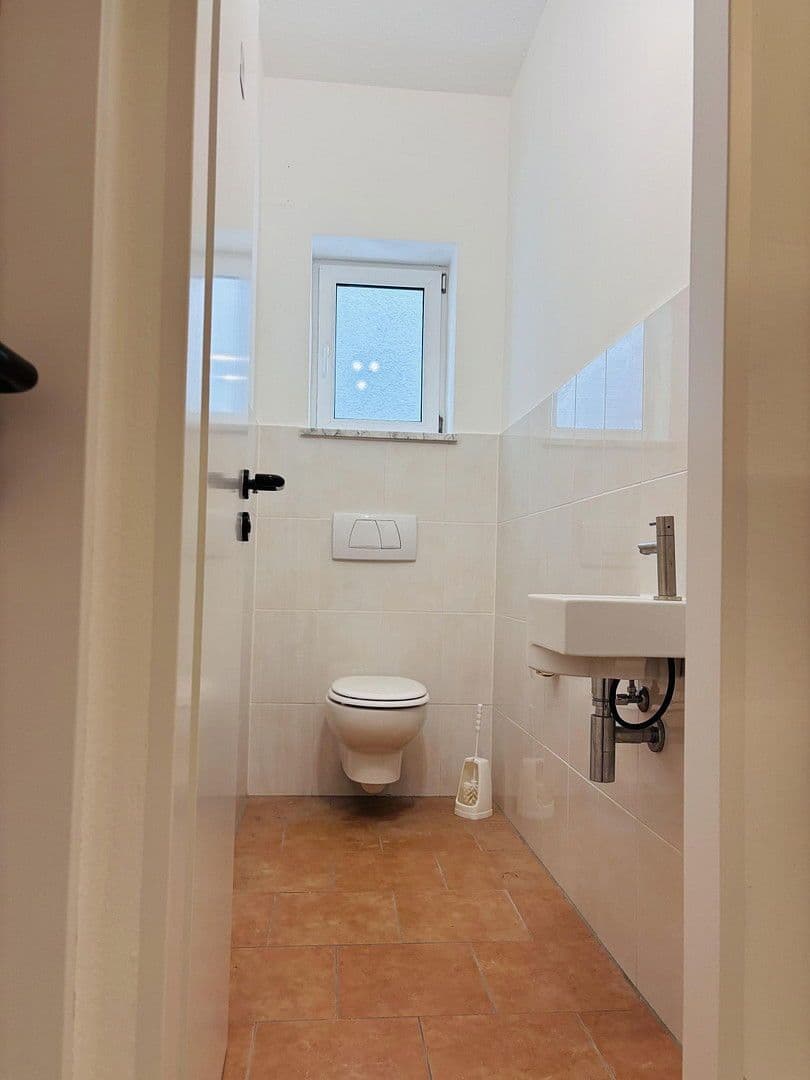 Prenájom kancelárie 105 m², Gilching, Bavorsko Prenájom kancelárie 105 m², Gilching, Bavorsko