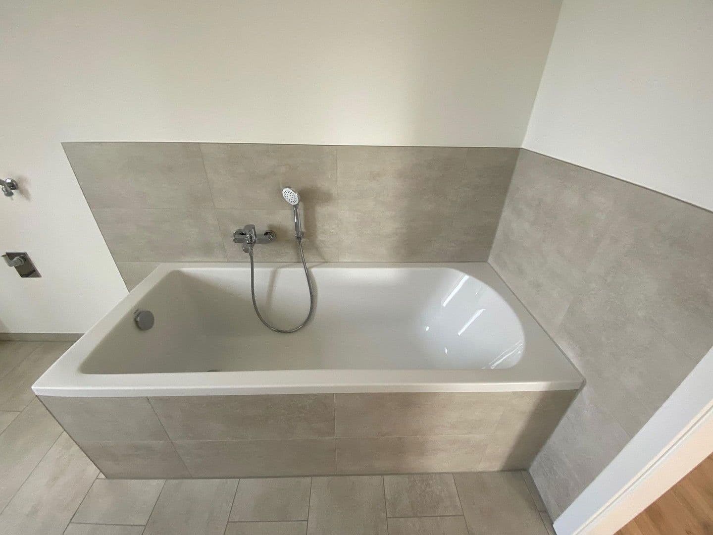 Prenájom bytu 3-izbový 114 m², Boizenburg/Elbe, Meklenbursko-Predpomoransko Prenájom bytu 3-izbový 114 m², Boizenburg/Elbe, Meklenbursko-Predpomoransko