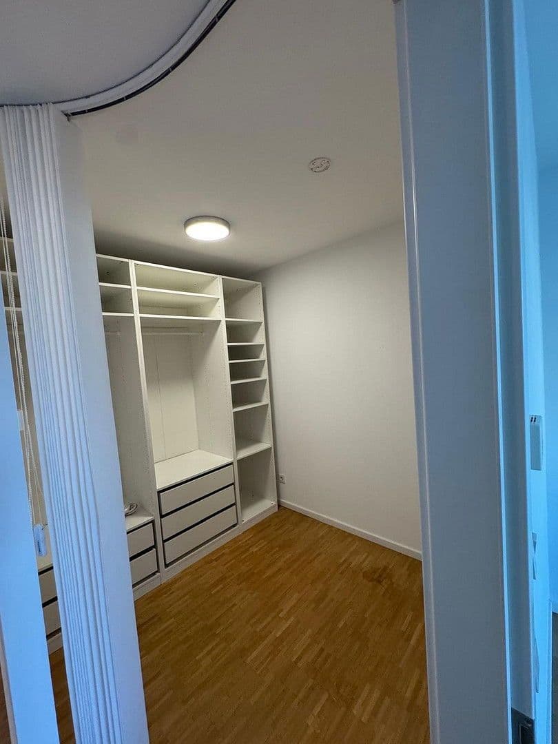 Prenájom bytu 2-izbový 72 m², Josef-Wirmer-Straße 11, Bonn, Severné Porýnie - Westfálsko Prenájom bytu 2-izbový 72 m², Josef-Wirmer-Straße 11, Bonn, Severné Porýnie - Westfálsko