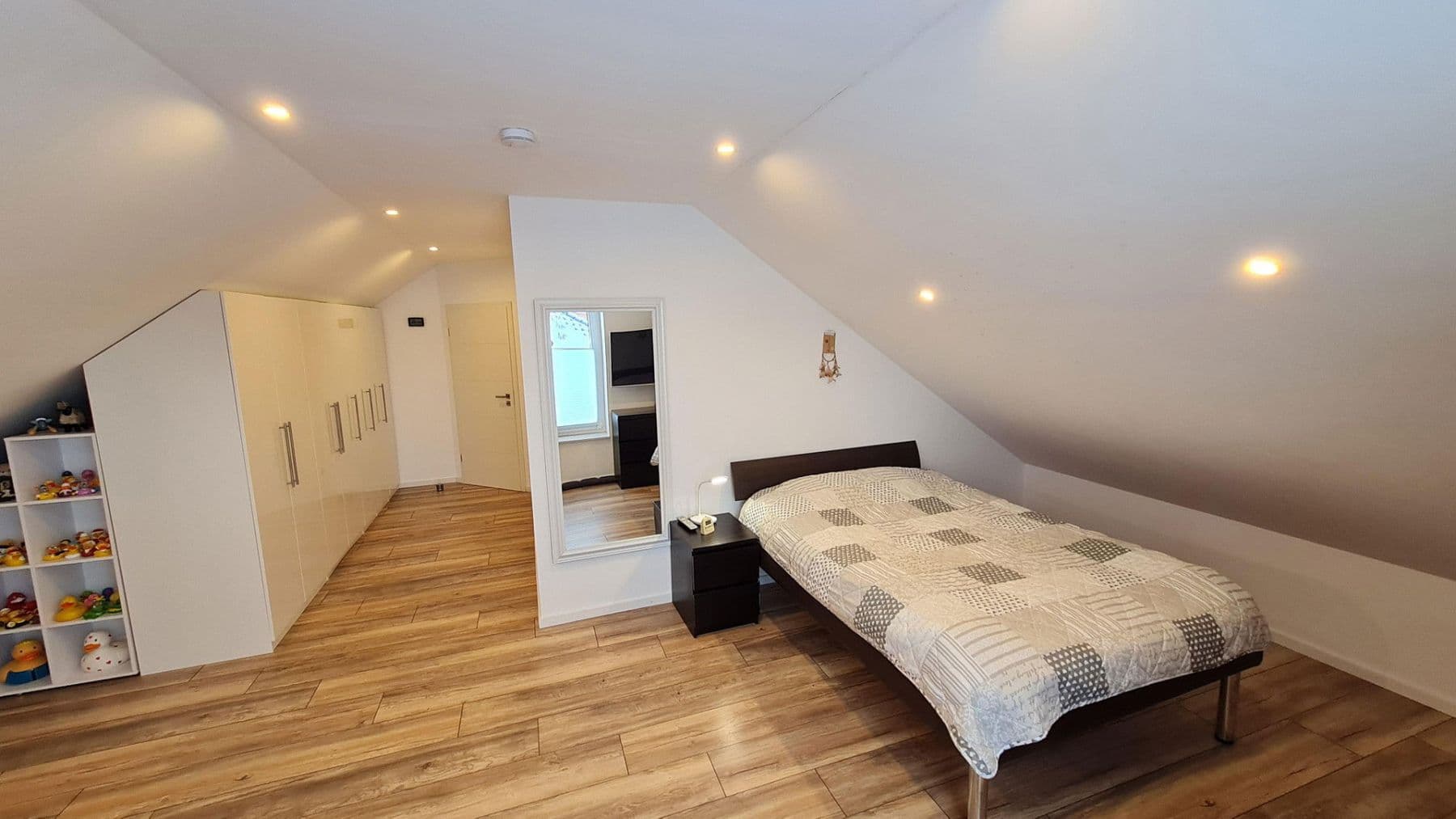 Predaj domu 194 m², pozemek 680 m², Hemmoor, Dolné Sasko Predaj domu 194 m², pozemek 680 m², Hemmoor, Dolné Sasko