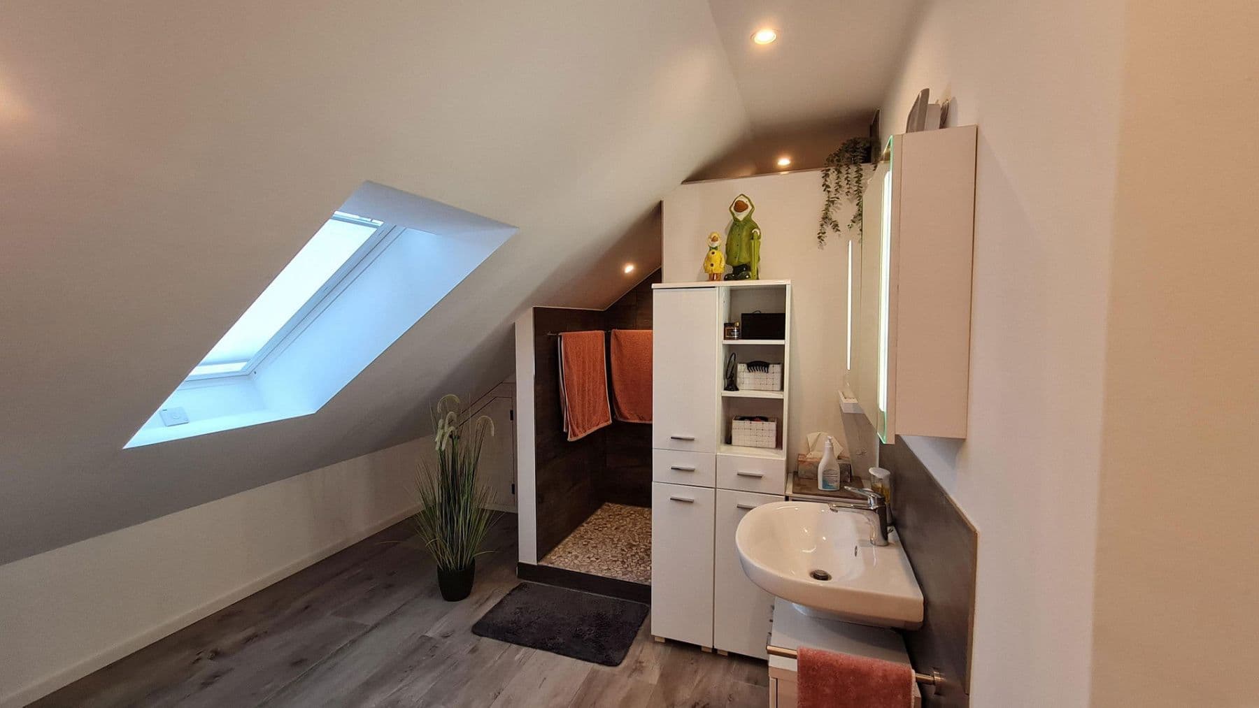 Predaj domu 194 m², pozemek 680 m², Hemmoor, Dolné Sasko Predaj domu 194 m², pozemek 680 m², Hemmoor, Dolné Sasko